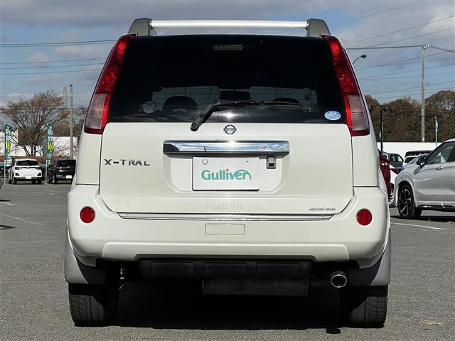 エクストレイル Xtt 純正メモリーナビ バックカメラ レザーシート 革巻きステアリング スマートキー フォグランプ ハロゲンヘッドライト 電動格納ミラー 社外フロアマット ドアバイザー スペアキー ルーフレール(3枚目)