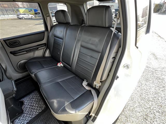 エクストレイル Xtt 純正メモリーナビ バックカメラ レザーシート 革巻きステアリング スマートキー フォグランプ ハロゲンヘッドライト 電動格納ミラー 社外フロアマット ドアバイザー スペアキー ルーフレール(12枚目)