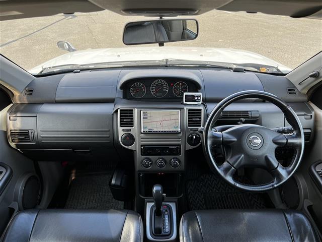 エクストレイル Xtt 純正メモリーナビ バックカメラ レザーシート 革巻きステアリング スマートキー フォグランプ ハロゲンヘッドライト 電動格納ミラー 社外フロアマット ドアバイザー スペアキー ルーフレール(42枚目)