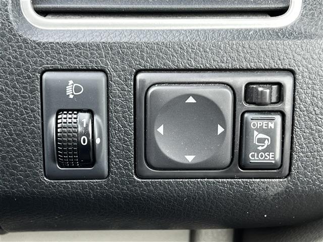 セレナ 20G 純正HDDナビ 横滑り防止装置 クルーズコントロール バックカメラ ビルトインETC ドライブレコーダー アイドリングストップ ECOMODE 両側パワースライドドア 革巻きステアリング スマートキー(27枚目)