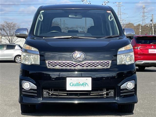 ヴォクシー ZS 煌III ワンオーナー 寒冷地仕様 純正ディーラーOPナビ バックカメラ ワイパーデアイサー センターデフロック 両側パワースライドドア ハーフレザーシート 革巻きステアリング ステアリングリモコン HID(2枚目)