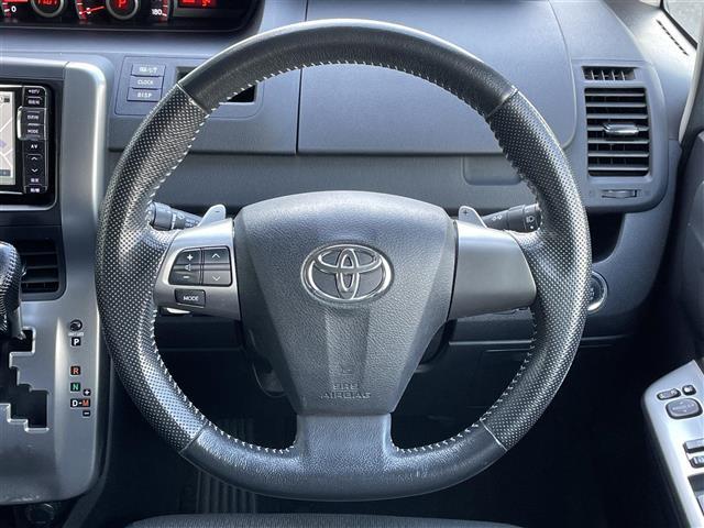 ヴォクシー ZS 煌III ワンオーナー 寒冷地仕様 純正ディーラーOPナビ バックカメラ ワイパーデアイサー センターデフロック 両側パワースライドドア ハーフレザーシート 革巻きステアリング ステアリングリモコン HID(8枚目)