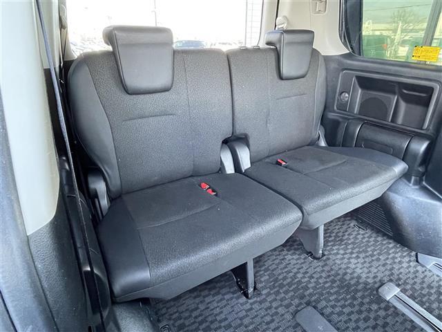 ヴォクシー ZS 煌III ワンオーナー 寒冷地仕様 純正ディーラーOPナビ バックカメラ ワイパーデアイサー センターデフロック 両側パワースライドドア ハーフレザーシート 革巻きステアリング ステアリングリモコン HID(13枚目)