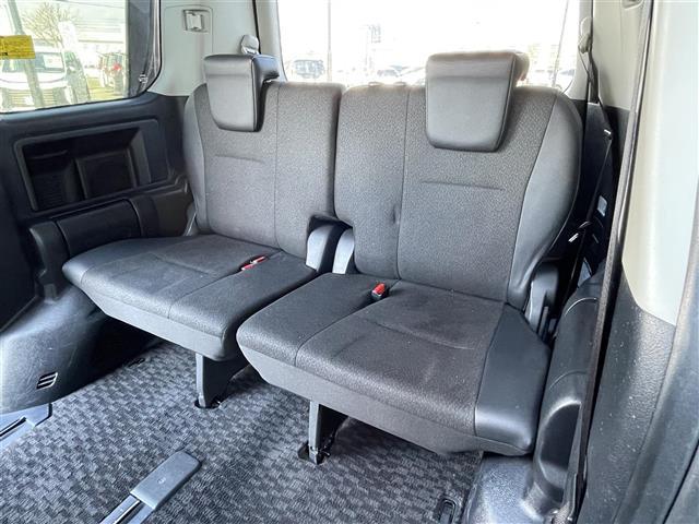 ヴォクシー ZS 煌III ワンオーナー 寒冷地仕様 純正ディーラーOPナビ バックカメラ ワイパーデアイサー センターデフロック 両側パワースライドドア ハーフレザーシート 革巻きステアリング ステアリングリモコン HID(14枚目)