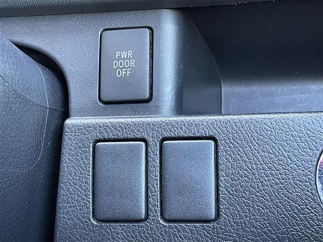 ヴォクシー ZS 煌III ワンオーナー 寒冷地仕様 純正ディーラーOPナビ バックカメラ ワイパーデアイサー センターデフロック 両側パワースライドドア ハーフレザーシート 革巻きステアリング ステアリングリモコン HID(24枚目)