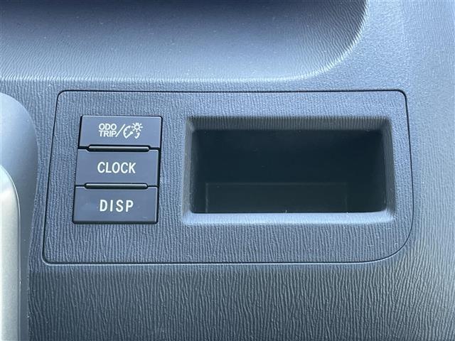 ヴォクシー ZS 煌III ワンオーナー 寒冷地仕様 純正ディーラーOPナビ バックカメラ ワイパーデアイサー センターデフロック 両側パワースライドドア ハーフレザーシート 革巻きステアリング ステアリングリモコン HID(25枚目)