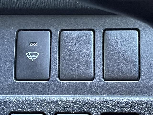 ヴォクシー ZS 煌III ワンオーナー 寒冷地仕様 純正ディーラーOPナビ バックカメラ ワイパーデアイサー センターデフロック 両側パワースライドドア ハーフレザーシート 革巻きステアリング ステアリングリモコン HID(27枚目)