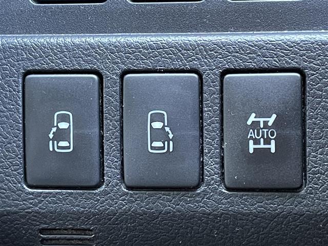 ヴォクシー ZS 煌III ワンオーナー 寒冷地仕様 純正ディーラーOPナビ バックカメラ ワイパーデアイサー センターデフロック 両側パワースライドドア ハーフレザーシート 革巻きステアリング ステアリングリモコン HID(28枚目)