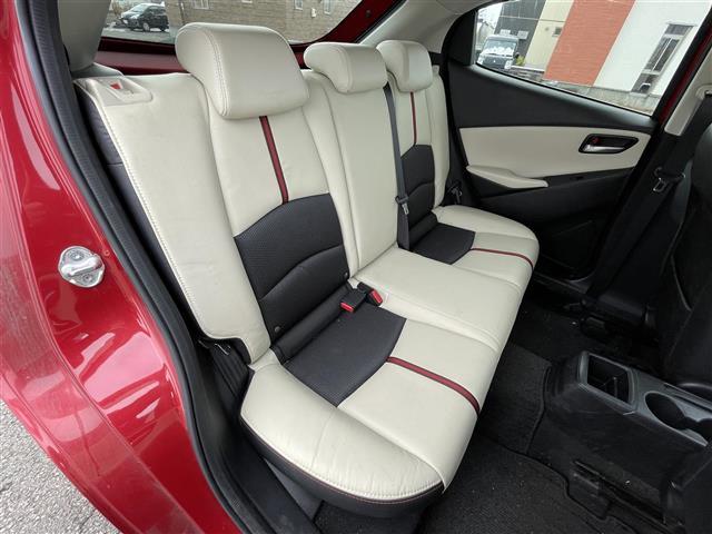 デミオ XDツーリング Lパッケージ 純正メモリーナビ 衝突被害軽減ブレーキ 横滑り防止装置 クルーズコントロール ビルトインETC アイドリングストップ ハーフレザーシート 革巻きステアリング ステアリングリモコン パドルシフト(10枚目)