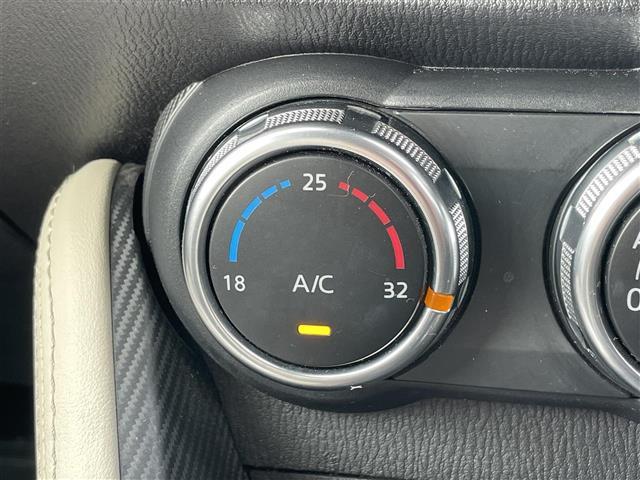 デミオ XDツーリング Lパッケージ 純正メモリーナビ 衝突被害軽減ブレーキ 横滑り防止装置 クルーズコントロール ビルトインETC アイドリングストップ ハーフレザーシート 革巻きステアリング ステアリングリモコン パドルシフト(20枚目)