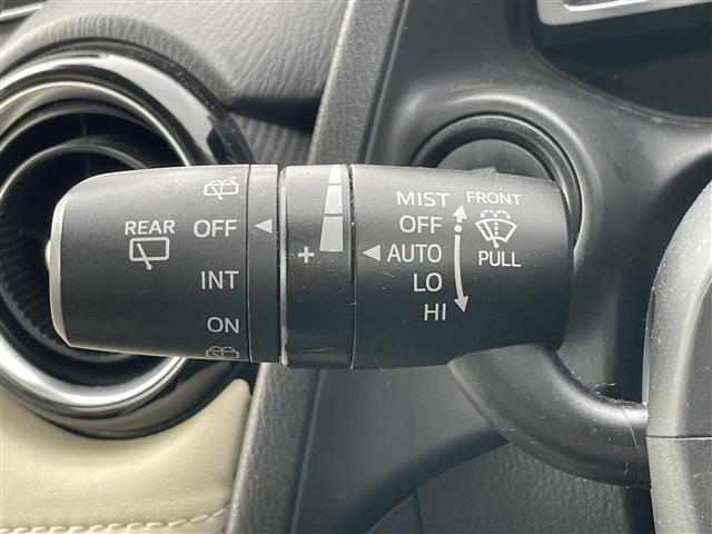 デミオ XDツーリング Lパッケージ 純正メモリーナビ 衝突被害軽減ブレーキ 横滑り防止装置 クルーズコントロール ビルトインETC アイドリングストップ ハーフレザーシート 革巻きステアリング ステアリングリモコン パドルシフト(32枚目)