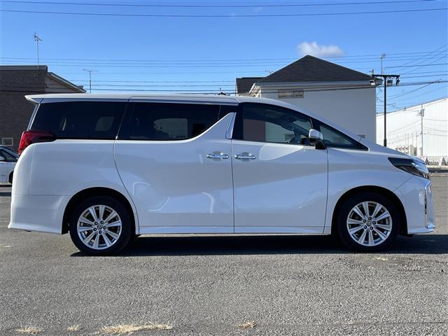 アルファード 2.5S 社外SDナビ 社外フリップダウンモニター トヨタセーフティセンス 衝突被害軽減ブレーキ 横滑り防止装置 レーダークルーズコントロール レーンキープアシスト クリアランスソナー バックカメラ(4枚目)