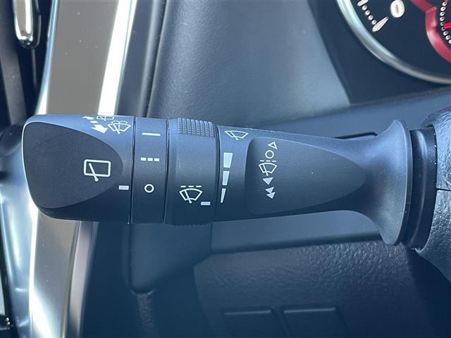 アルファード 2.5S 社外SDナビ 社外フリップダウンモニター トヨタセーフティセンス 衝突被害軽減ブレーキ 横滑り防止装置 レーダークルーズコントロール レーンキープアシスト クリアランスソナー バックカメラ(32枚目)