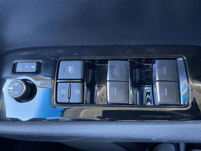 アルファード 2.5S 社外SDナビ 社外フリップダウンモニター トヨタセーフティセンス 衝突被害軽減ブレーキ 横滑り防止装置 レーダークルーズコントロール レーンキープアシスト クリアランスソナー バックカメラ(35枚目)