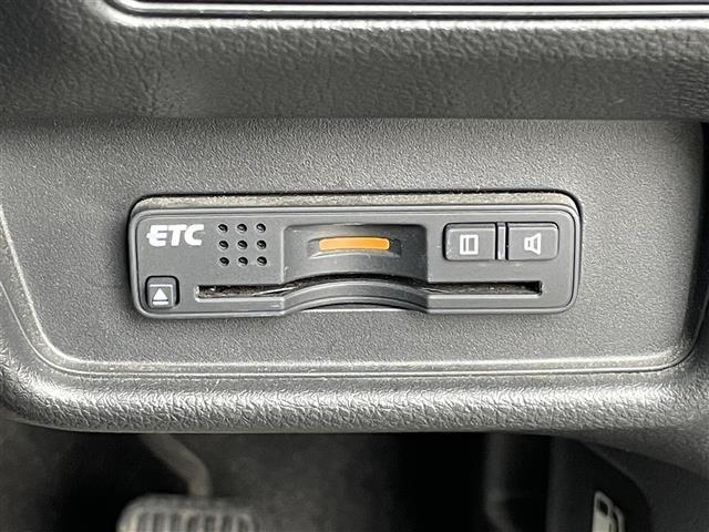 オデッセイ アブソルート・20thアニバーサリー 社外メモリーナビ 社外フリップダウンモニター 衝突被害軽減ブレーキ 横滑り防止装置 クルーズコントロール ビルトインETC アイドリングストップ 両側パワースライドドア D席パワーシート オットマン(26枚目)