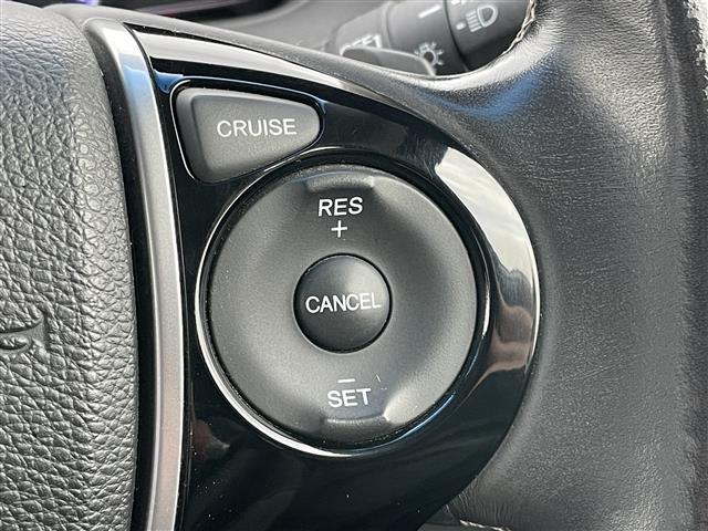 オデッセイ アブソルート・20thアニバーサリー 社外メモリーナビ 社外フリップダウンモニター 衝突被害軽減ブレーキ 横滑り防止装置 クルーズコントロール ビルトインETC アイドリングストップ 両側パワースライドドア D席パワーシート オットマン(31枚目)