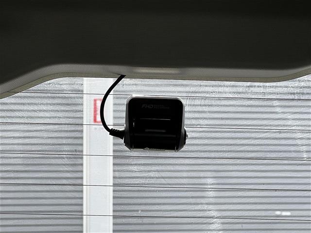 ヴォクシー Ｘ　Ｃパッケージ　寒冷地仕様　純正ＳＤナビ　横滑り防止装置　バックカメラ　ビルトインＥＴＣ　ドライブレコーダー　ワイパーデアイサー　ＥＶＭＯＤＥ　ＥＣＯＭＯＤＥ　ＰＷＲＭＯＤＥ　片側パワースライドドア　ＭＴモード付ＡＴ（37枚目）