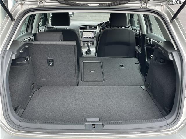 ゴルフ ＴＳＩコンフォートラインブルーモーションテクノロジー　純正メーカーナビ　クルーズコントロール　バックカメラ　ビルトインＥＴＣ　ドライブレコーダー　アイドリングストップ　ステアリングリモコン　パドルシフト　電動パーキング　オートブレーキホールド　ＨＩＤ（14枚目）