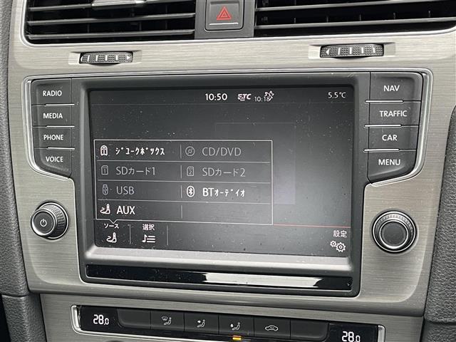 ゴルフ ＴＳＩコンフォートラインブルーモーションテクノロジー　純正メーカーナビ　クルーズコントロール　バックカメラ　ビルトインＥＴＣ　ドライブレコーダー　アイドリングストップ　ステアリングリモコン　パドルシフト　電動パーキング　オートブレーキホールド　ＨＩＤ（19枚目）