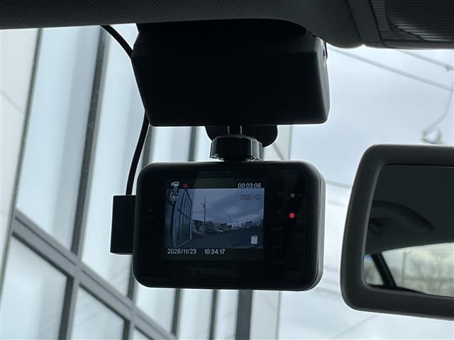 ゴルフ ＴＳＩコンフォートラインブルーモーションテクノロジー　純正メーカーナビ　クルーズコントロール　バックカメラ　ビルトインＥＴＣ　ドライブレコーダー　アイドリングストップ　ステアリングリモコン　パドルシフト　電動パーキング　オートブレーキホールド　ＨＩＤ（28枚目）