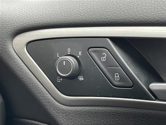 ゴルフ ＴＳＩコンフォートラインブルーモーションテクノロジー　純正メーカーナビ　クルーズコントロール　バックカメラ　ビルトインＥＴＣ　ドライブレコーダー　アイドリングストップ　ステアリングリモコン　パドルシフト　電動パーキング　オートブレーキホールド　ＨＩＤ（36枚目）