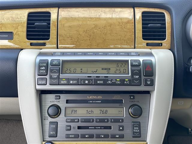ＳＣ ＳＣ４３０　純正ナビ【ＣＤ／ＭＤ／ＡＵＸ／ＴＶ】マークレビンソン／バックカメラ／レザーシート／前席シートヒーター／前席パワーシート／シートメモリ／ＬＥＤ／フォグランプ／オートライト／エアサス【カズサス】（18枚目）