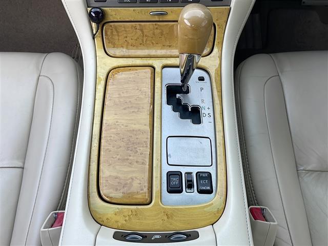 ＳＣ ＳＣ４３０　純正ナビ【ＣＤ／ＭＤ／ＡＵＸ／ＴＶ】マークレビンソン／バックカメラ／レザーシート／前席シートヒーター／前席パワーシート／シートメモリ／ＬＥＤ／フォグランプ／オートライト／エアサス【カズサス】（19枚目）