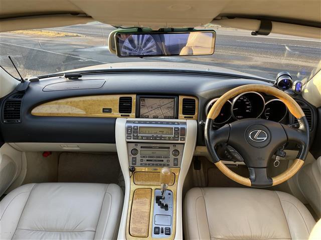 ＳＣ ＳＣ４３０　純正ナビ【ＣＤ／ＭＤ／ＡＵＸ／ＴＶ】マークレビンソン／バックカメラ／レザーシート／前席シートヒーター／前席パワーシート／シートメモリ／ＬＥＤ／フォグランプ／オートライト／エアサス【カズサス】（39枚目）