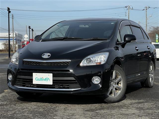 マークＸジオ ２４０Ｇ　純正ＨＤＤナビ　横滑り防止装置　バックカメラ　ＥＴＣ　ドライブレコーダー　前席パワーシート　革巻きステアリング　ステアリングリモコン　ＭＴモード付ＡＴ　プッシュスタート　キセノンヘッドライト（6枚目）