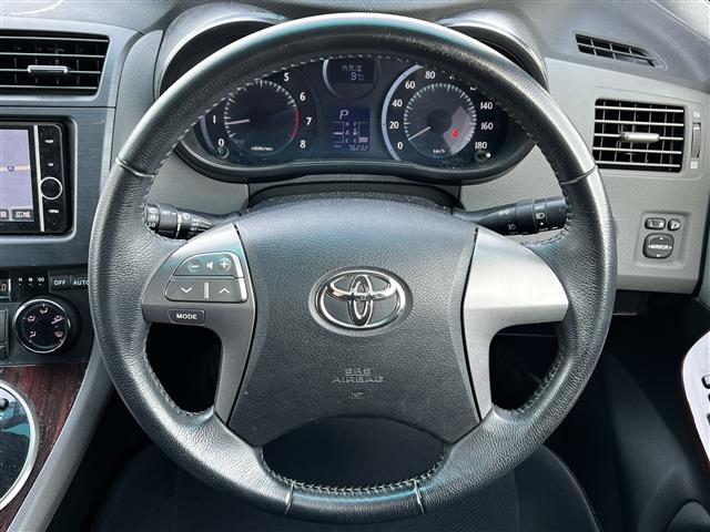 マークＸジオ ２４０Ｇ　純正ＨＤＤナビ　横滑り防止装置　バックカメラ　ＥＴＣ　ドライブレコーダー　前席パワーシート　革巻きステアリング　ステアリングリモコン　ＭＴモード付ＡＴ　プッシュスタート　キセノンヘッドライト（8枚目）