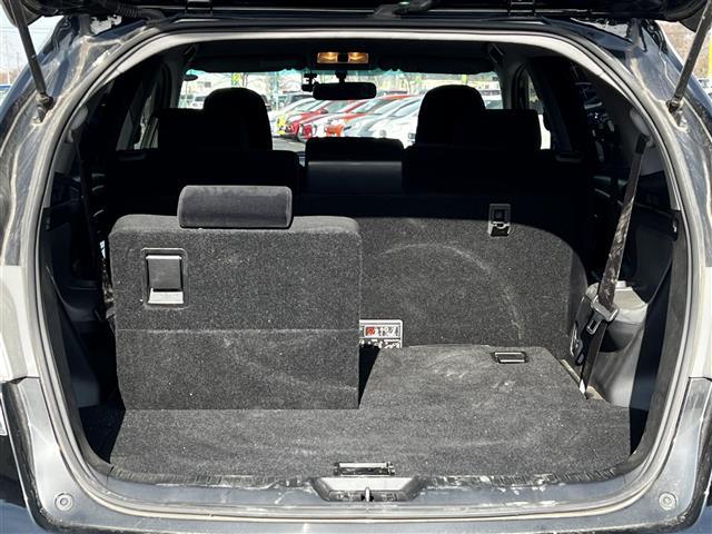 マークＸジオ ２４０Ｇ　純正ＨＤＤナビ　横滑り防止装置　バックカメラ　ＥＴＣ　ドライブレコーダー　前席パワーシート　革巻きステアリング　ステアリングリモコン　ＭＴモード付ＡＴ　プッシュスタート　キセノンヘッドライト（16枚目）