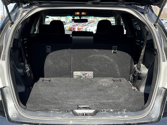 マークＸジオ ２４０Ｇ　純正ＨＤＤナビ　横滑り防止装置　バックカメラ　ＥＴＣ　ドライブレコーダー　前席パワーシート　革巻きステアリング　ステアリングリモコン　ＭＴモード付ＡＴ　プッシュスタート　キセノンヘッドライト（17枚目）