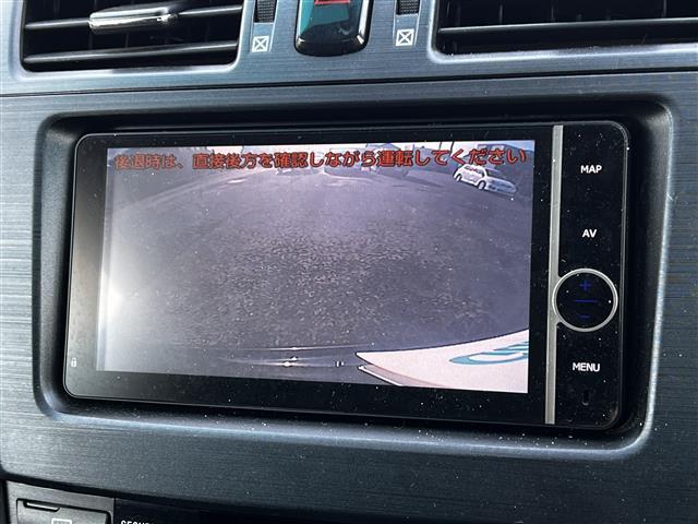 マークＸジオ ２４０Ｇ　純正ＨＤＤナビ　横滑り防止装置　バックカメラ　ＥＴＣ　ドライブレコーダー　前席パワーシート　革巻きステアリング　ステアリングリモコン　ＭＴモード付ＡＴ　プッシュスタート　キセノンヘッドライト（20枚目）