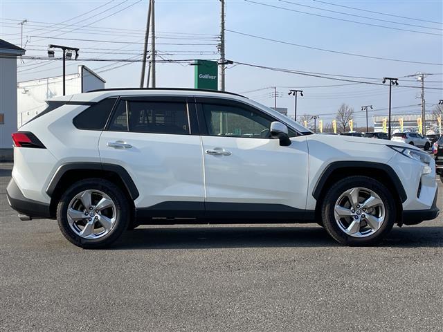 ガリバーグループでは主要メーカー、主要車種をお取り扱いしております。全国約４６０店舗の在庫の中からお客様にピッタリの一台をご提案します。