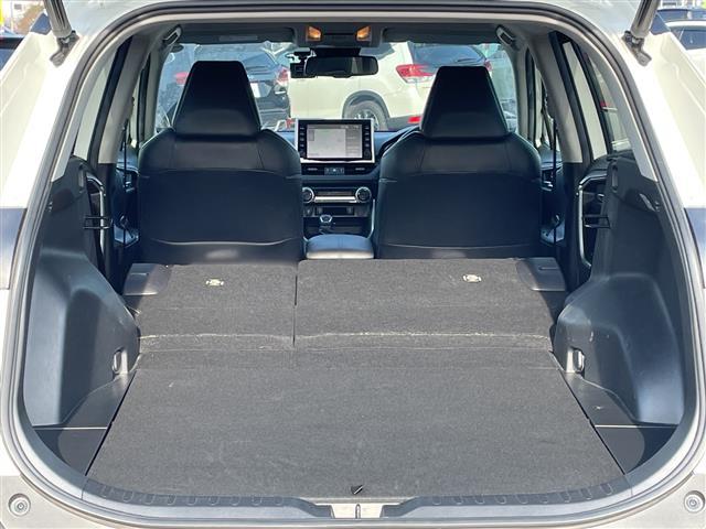 店頭在庫以外にも全国約４万台※の在庫から、ぴったりな１台をご提案します！※２０２３年１０月現在の在庫台数です。売約済の可能性があります。