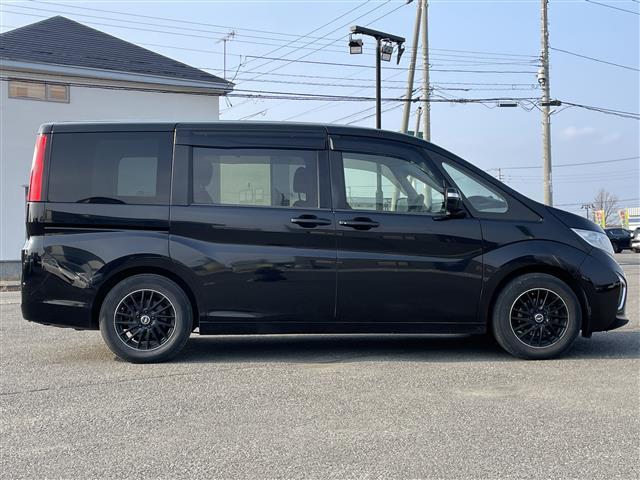 ステップワゴン G ホンダセンシング ワンオーナー 社外メモリーナビ 社外フリップダウンモニター 衝突被害軽減ブレーキ 横滑り防止装置 レーダークルーズコントロール レーンキープアシスト クリアランスソナー バックカメラ ビルトインETC(4枚目)