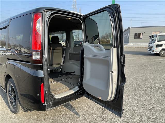 ステップワゴン G ホンダセンシング ワンオーナー 社外メモリーナビ 社外フリップダウンモニター 衝突被害軽減ブレーキ 横滑り防止装置 レーダークルーズコントロール レーンキープアシスト クリアランスソナー バックカメラ ビルトインETC(18枚目)