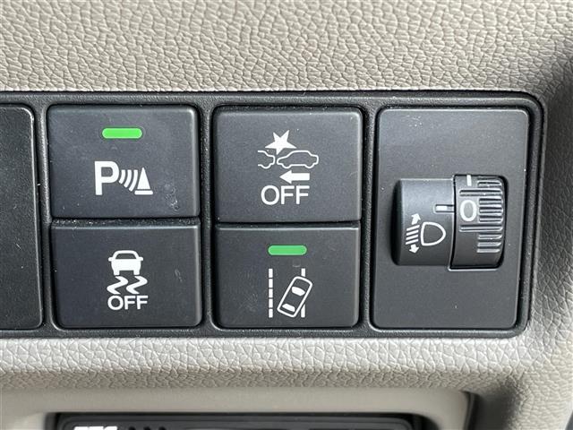 ステップワゴン G ホンダセンシング ワンオーナー 社外メモリーナビ 社外フリップダウンモニター 衝突被害軽減ブレーキ 横滑り防止装置 レーダークルーズコントロール レーンキープアシスト クリアランスソナー バックカメラ ビルトインETC(30枚目)