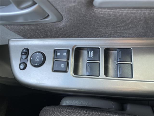 ステップワゴン G ホンダセンシング ワンオーナー 社外メモリーナビ 社外フリップダウンモニター 衝突被害軽減ブレーキ 横滑り防止装置 レーダークルーズコントロール レーンキープアシスト クリアランスソナー バックカメラ ビルトインETC(38枚目)