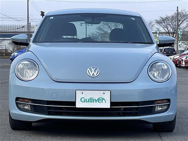 ザ・ビートル デザイン　ワンオーナー　社外メモリーナビ　横滑り防止装置　クルーズコントロール　ＥＴＣ　革巻きステアリング　ＭＴモード付ＡＴ　リモコンキー　ハロゲンヘッドライト　フォグランプ　ヘッドライトレベライザー（2枚目）