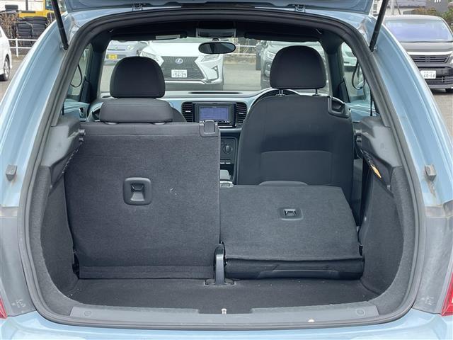 ザ・ビートル デザイン　ワンオーナー　社外メモリーナビ　横滑り防止装置　クルーズコントロール　ＥＴＣ　革巻きステアリング　ＭＴモード付ＡＴ　リモコンキー　ハロゲンヘッドライト　フォグランプ　ヘッドライトレベライザー（14枚目）