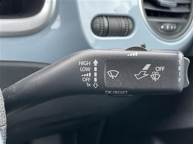 ザ・ビートル デザイン　ワンオーナー　社外メモリーナビ　横滑り防止装置　クルーズコントロール　ＥＴＣ　革巻きステアリング　ＭＴモード付ＡＴ　リモコンキー　ハロゲンヘッドライト　フォグランプ　ヘッドライトレベライザー（32枚目）