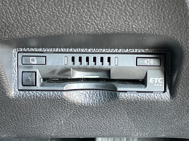 プリウス Sセーフティプラス ワンオーナー 寒冷地仕様 純正ディーラーOPナビ トヨタセーフティセンス プリクラッシュセーフティ 横滑り防止装置 レーダークルーズコントロール レーンキープアシスト パーキングアシスト バックカメラ(27枚目)