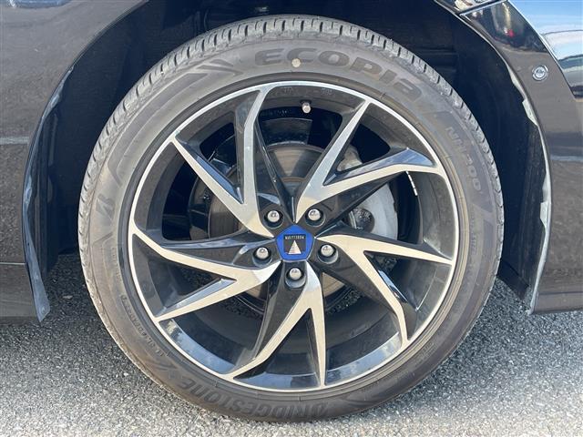 プリウス Sセーフティプラス ワンオーナー 寒冷地仕様 純正ディーラーOPナビ トヨタセーフティセンス プリクラッシュセーフティ 横滑り防止装置 レーダークルーズコントロール レーンキープアシスト パーキングアシスト バックカメラ(40枚目)