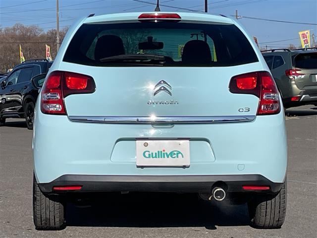 Ｃ３ ベースグレード　純正オーディオ　横滑り防止装置　クルーズコントロール　ＥＴＣ　ＳＰＯＲＴＭＯＤＥ　ＳＮＯＷＭＯＤＥ　ＭＴモード付ＡＴ　リモコンキー　ハロゲンヘッドライト　フォグランプ　ヘッドライトレベライザー（3枚目）