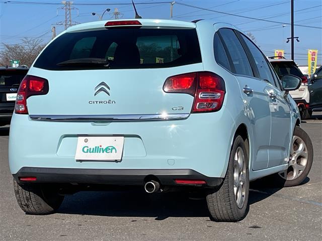 Ｃ３ ベースグレード　純正オーディオ　横滑り防止装置　クルーズコントロール　ＥＴＣ　ＳＰＯＲＴＭＯＤＥ　ＳＮＯＷＭＯＤＥ　ＭＴモード付ＡＴ　リモコンキー　ハロゲンヘッドライト　フォグランプ　ヘッドライトレベライザー（7枚目）