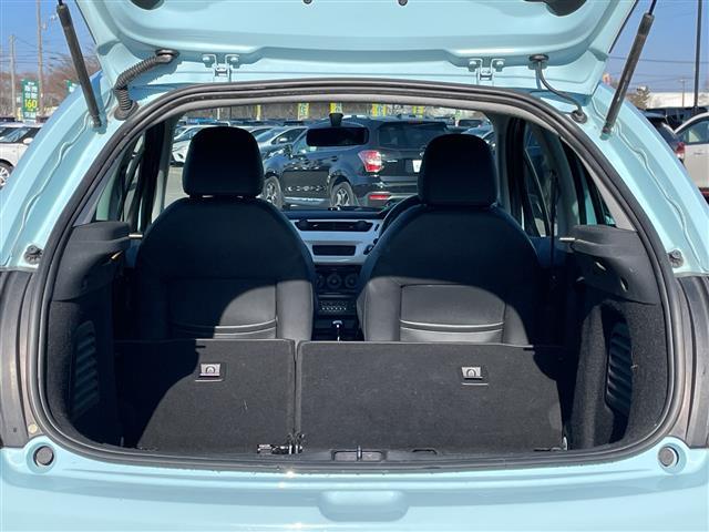 Ｃ３ ベースグレード　純正オーディオ　横滑り防止装置　クルーズコントロール　ＥＴＣ　ＳＰＯＲＴＭＯＤＥ　ＳＮＯＷＭＯＤＥ　ＭＴモード付ＡＴ　リモコンキー　ハロゲンヘッドライト　フォグランプ　ヘッドライトレベライザー（15枚目）