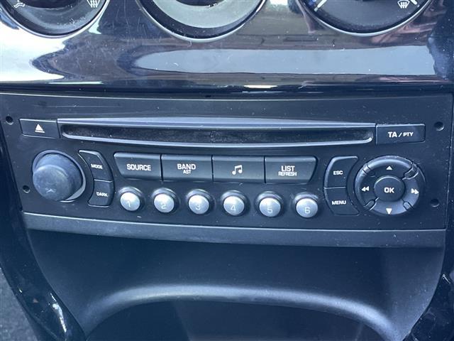 Ｃ３ ベースグレード　純正オーディオ　横滑り防止装置　クルーズコントロール　ＥＴＣ　ＳＰＯＲＴＭＯＤＥ　ＳＮＯＷＭＯＤＥ　ＭＴモード付ＡＴ　リモコンキー　ハロゲンヘッドライト　フォグランプ　ヘッドライトレベライザー（18枚目）