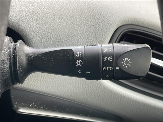 プリウス S 寒冷地仕様 純正ディーラーOPナビ 横滑り防止装置 クリアランスソナー パーキングアシスト バックカメラ ビルトインETC ドライブレコーダー EVMODE DRIVEMODE切替 ワイパーデアイサー(29枚目)