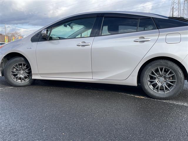 プリウス S 寒冷地仕様 純正ディーラーOPナビ 横滑り防止装置 クリアランスソナー パーキングアシスト バックカメラ ビルトインETC ドライブレコーダー EVMODE DRIVEMODE切替 ワイパーデアイサー(36枚目)